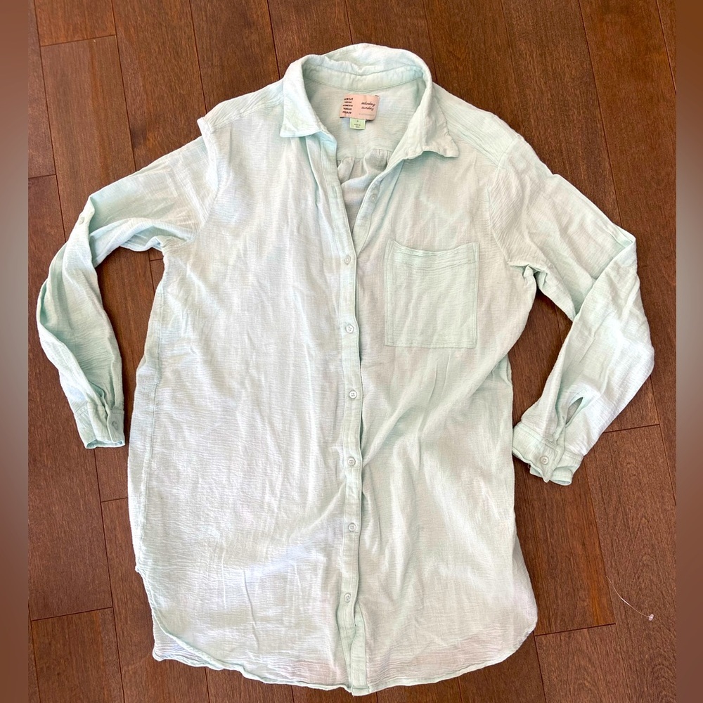 Anthropologie top size medium